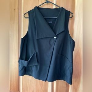 Porto sf black sleeveless vest size 2